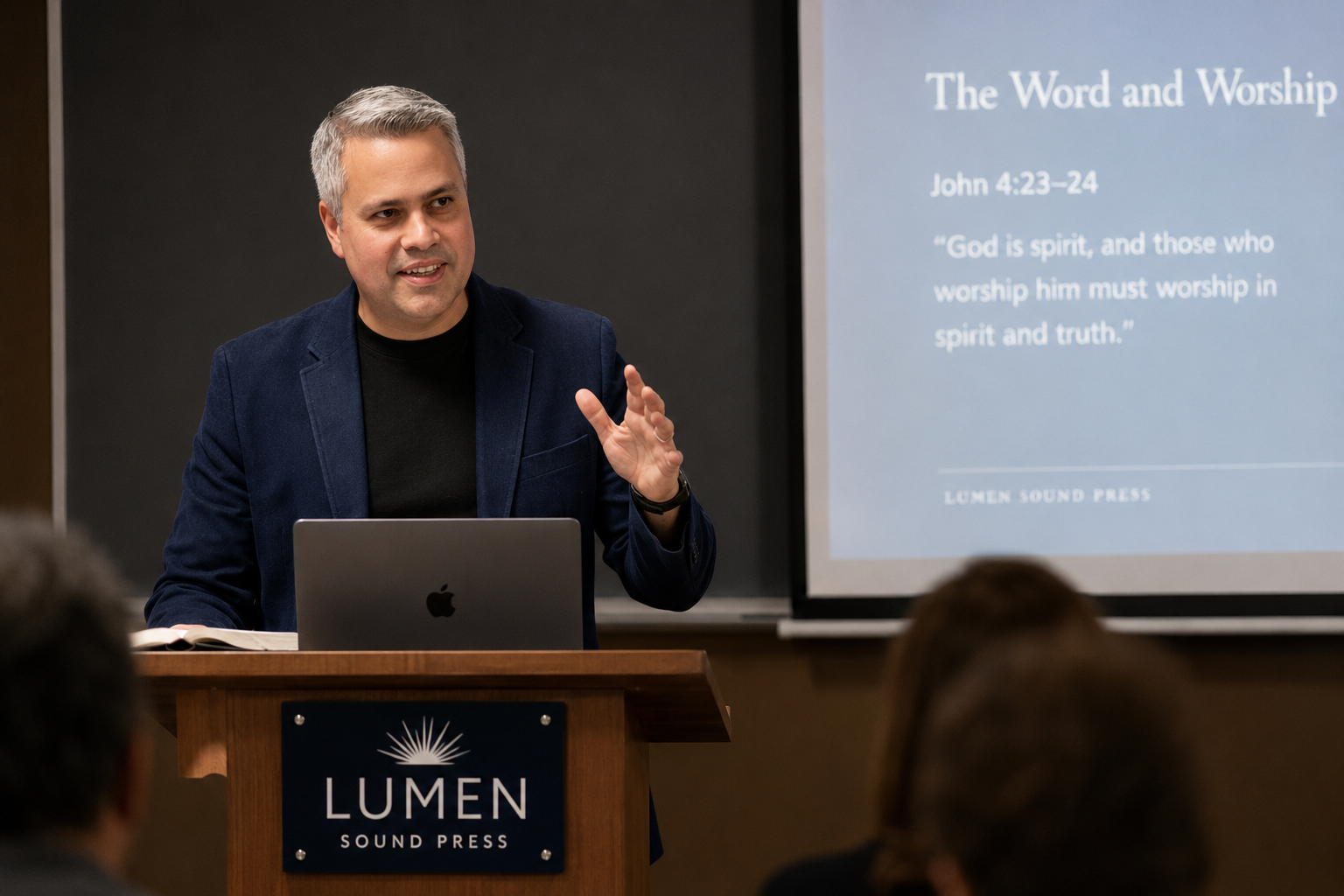 Bruno Miranda teaching at a Lumen Sound Press lecture event